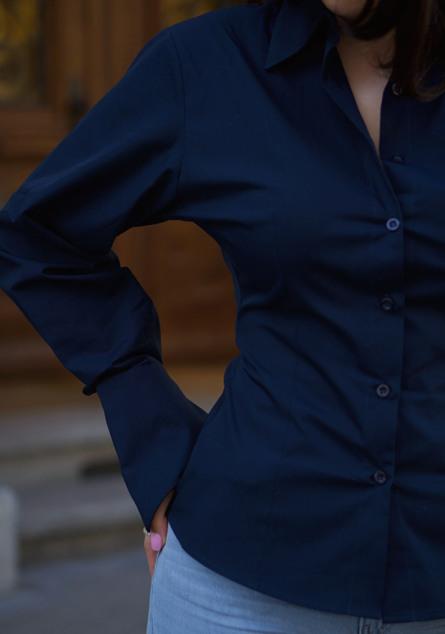 B Fitted Shirt in Navy